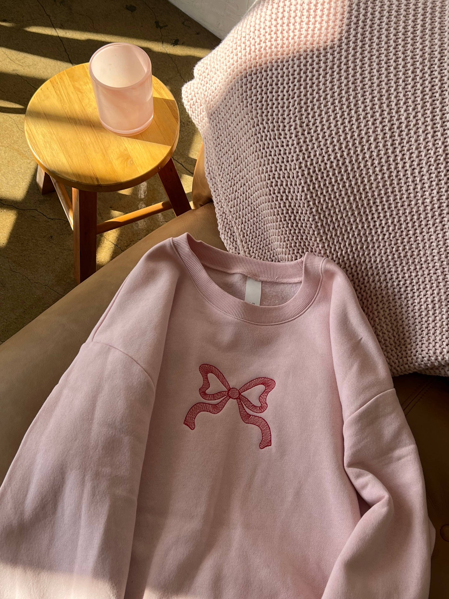 Bow Embroidered Sweatshirt