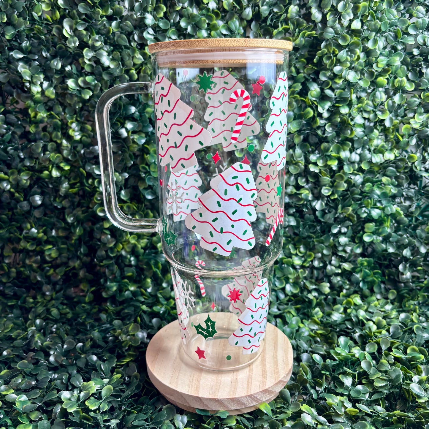 Christmas Cakes 40oz Glass Tumbler